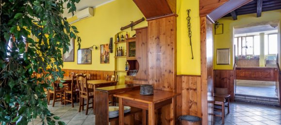 Коммерческая недвижимость 268м² в Урньяно, Италия № 263461 9