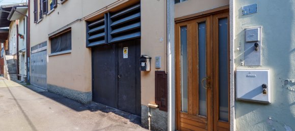 Коммерческая недвижимость 268м² в Урньяно, Италия № 263461 43