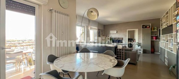 3 Schlafzimmer Penthouse in Como, Italy, Nr. 225827 11