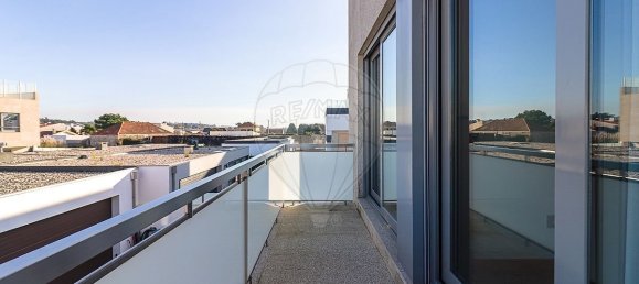 Casa de 4 dormitorios en Madalena, Portugal No. 155920 21