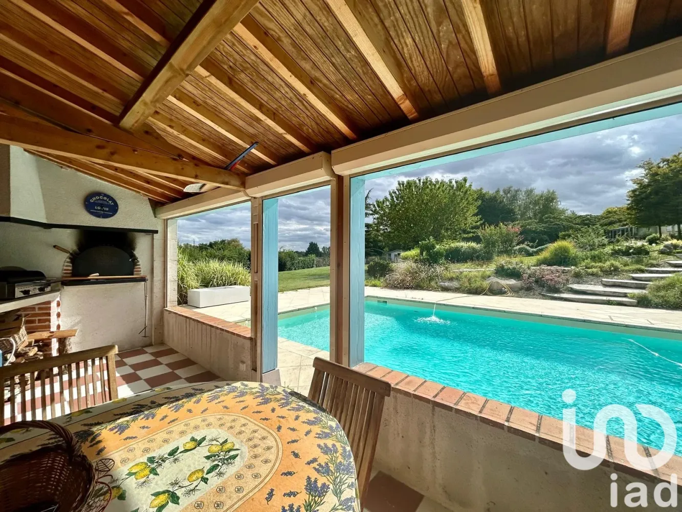 6 bedrooms House in Beaugency, France No. 316975