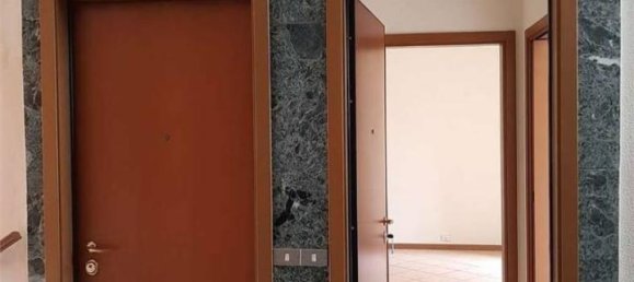 3 rooms Apartment in Busto Arsizio, Italy No. 109389 10