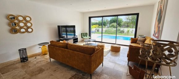 3 bedrooms House in Solaro, France No. 246271 2