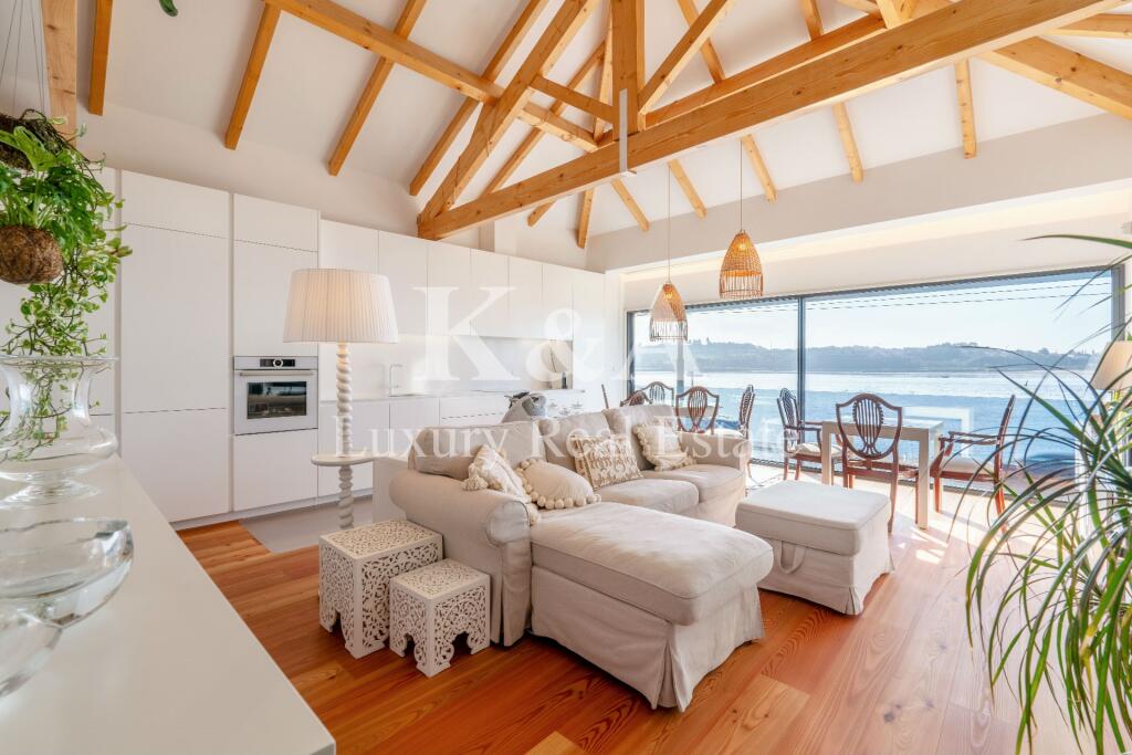 2 bedrooms House in Porto, Portugal No. 125983