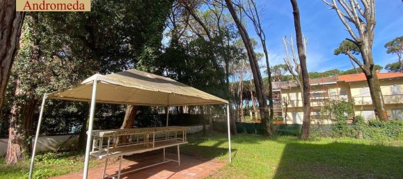 Villa de 3 dormitorios en Forte dei Marmi, Italy No. 328127 4