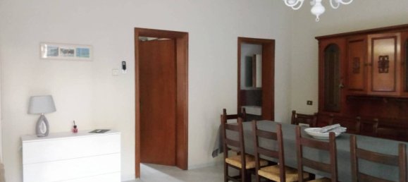 Villa de 3 dormitorios en Forte dei Marmi, Italy No. 328127 8