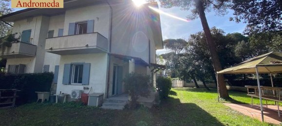 Villa de 3 dormitorios en Forte dei Marmi, Italy No. 328127 3