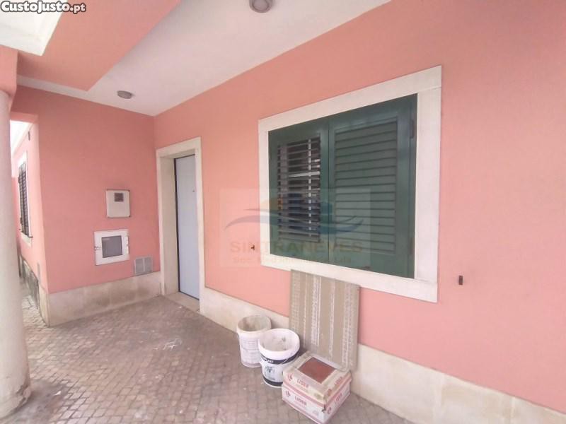 6 bedrooms House in Rio de Mouro, Portugal No. 166117