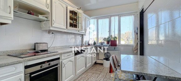 4 bedrooms Apartment in Creteil, France No. 142752 7