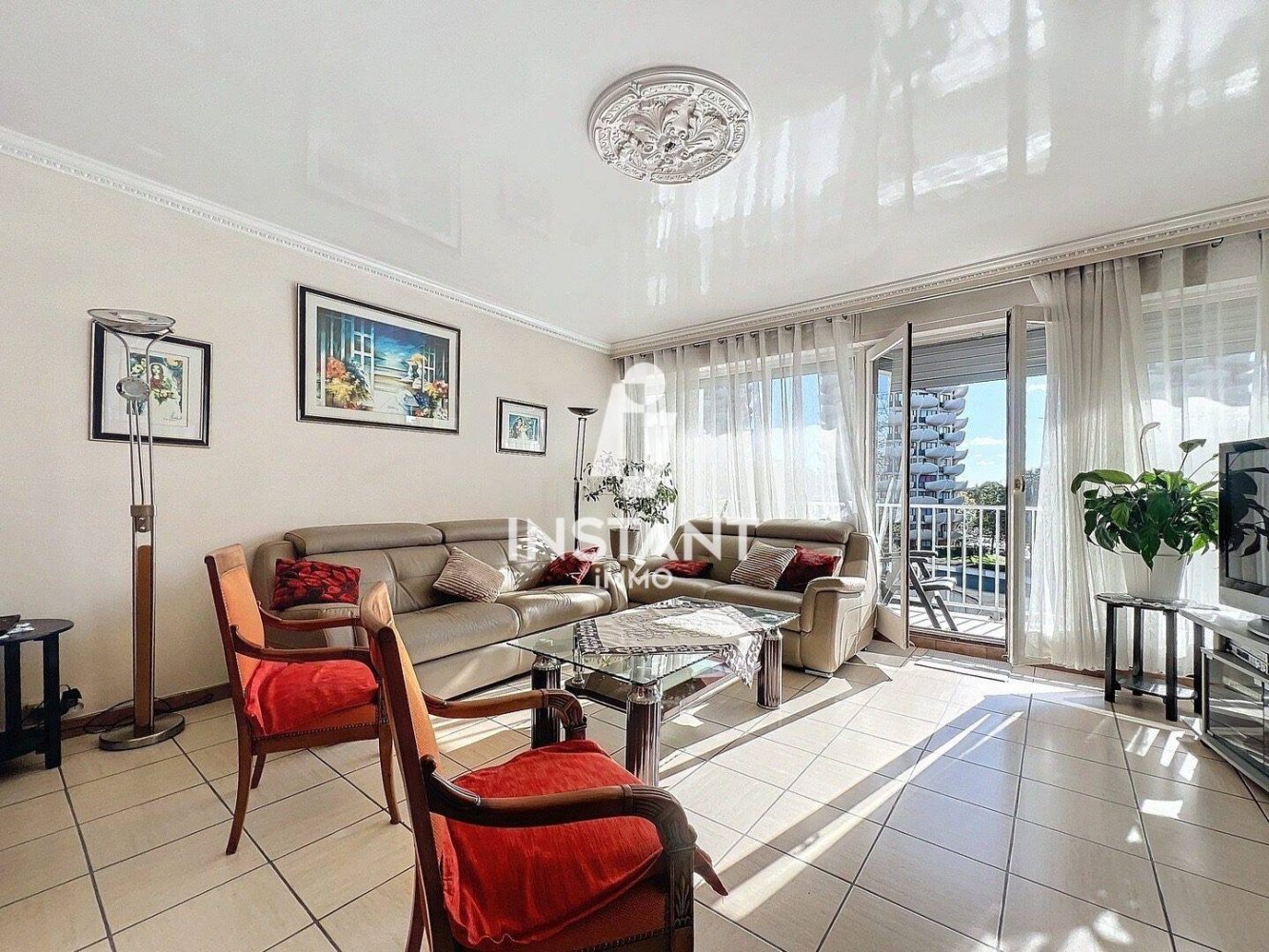 4 bedrooms Apartment in Creteil, France No. 142752