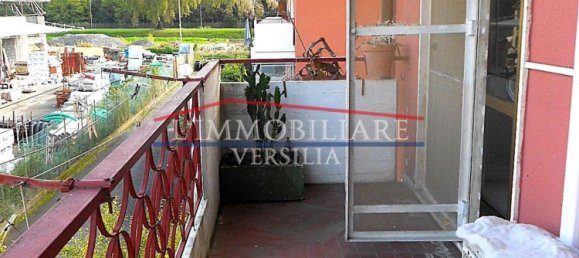 Apartamento de 4 habitaciónes en Carrara, Italy No. 188950 47