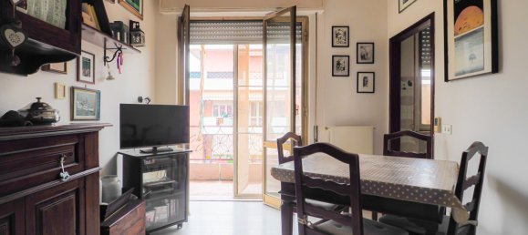 Apartamento de 4 habitaciónes en Carrara, Italy No. 188950 3