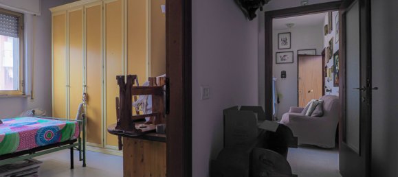 Apartamento de 4 habitaciónes en Carrara, Italy No. 188950 13