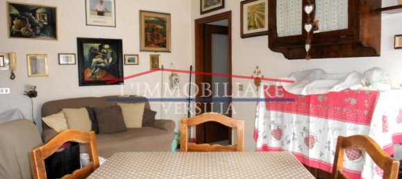 Apartamento de 4 habitaciónes en Carrara, Italy No. 188950 36