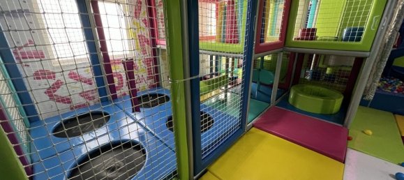 Propriété commerciale à Torrevieja, Spain 1080m² No. 184650 2