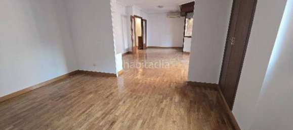 4 bedrooms Apartment in Logrono, Spain No. 158527 6