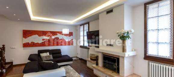 3 bedrooms Villa in Ravenna, Italy No. 20374 4