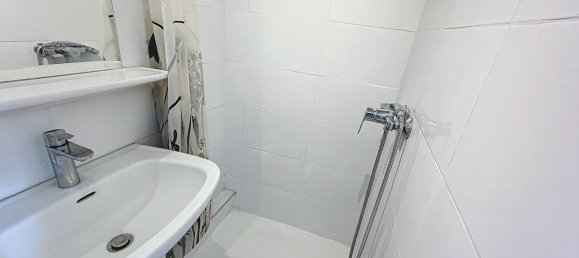 Studio in Paris, France, Nr. 182732 3