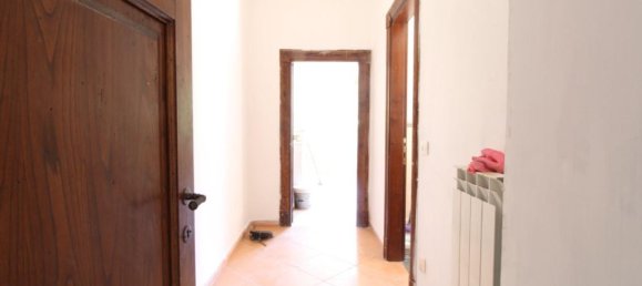 2 Schlafzimmer Haus in Caserta, Italy, Nr. 310039 22