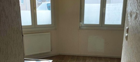 1 bedroom Apartment in Saint-Max, France No. 72766 3