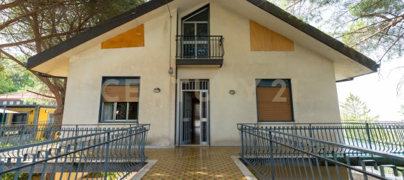 10 chambres Villa à Ragalna, Italy No. 329008 4