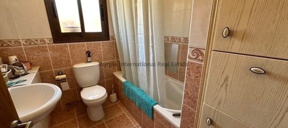 3 bedrooms Villa in Moni, Cyprus No. 933 17