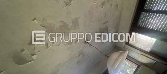 3 rooms Apartment in Carrara, Italy No. 49139 16