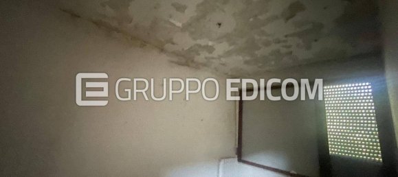 3 rooms Apartment in Carrara, Italy No. 49139 24