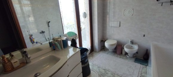 4 rooms Apartment in Fino Mornasco, Italy No. 12469 21