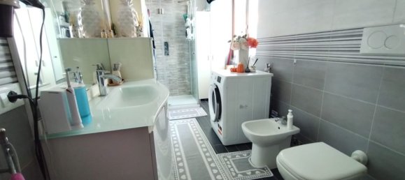 4 rooms Apartment in Fino Mornasco, Italy No. 12469 8