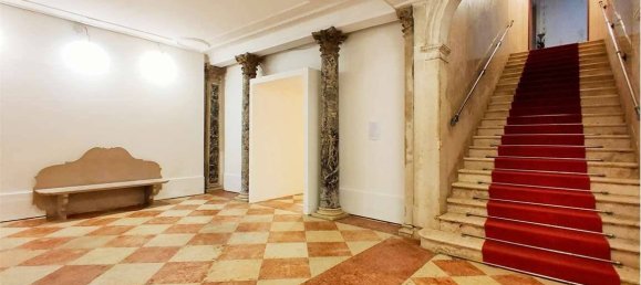 5-Zimmer Gebäude in Venice, Italy, Nr. 324284 5