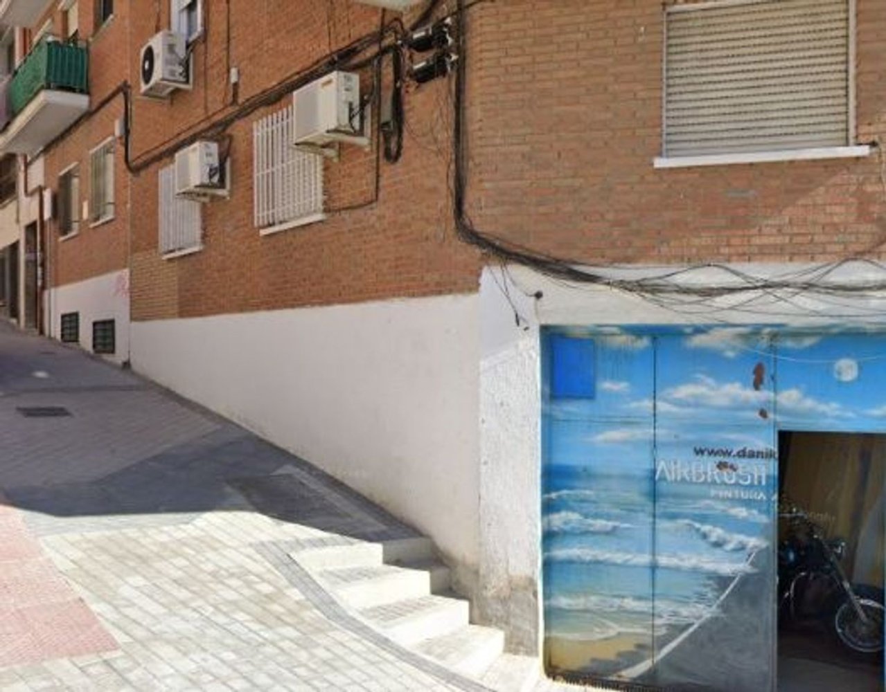 Гараж 177м² в Мадрид, Испания № 252136