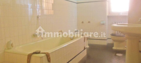 3 bedrooms Apartment in Turin, Italy No. 120789 31