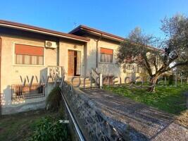6 rooms House in Legnago, Italy No. 113500