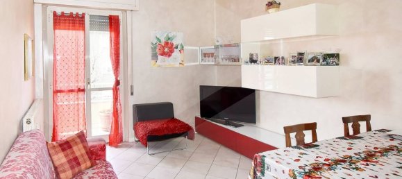 2 Schlafzimmer Wohnung in Parabiago, Italy, Nr. 20955 2