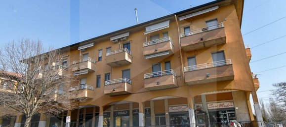2 Schlafzimmer Wohnung in Parabiago, Italy, Nr. 20955 19