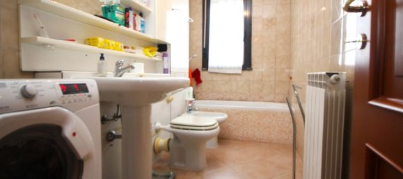 Apartamento de 3 habitaciónes en Gorla Minore, Italy No. 79670 16