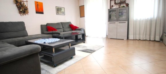 Apartamento de 3 habitaciónes en Gorla Minore, Italy No. 79670 3