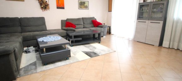 Apartamento de 3 habitaciónes en Gorla Minore, Italy No. 79670 5