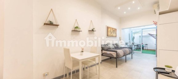 Квартира с 1 спальней в Рим, Италия № 259172 16