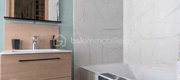 2 bedrooms Duplex in Nay, France No. 293861 3