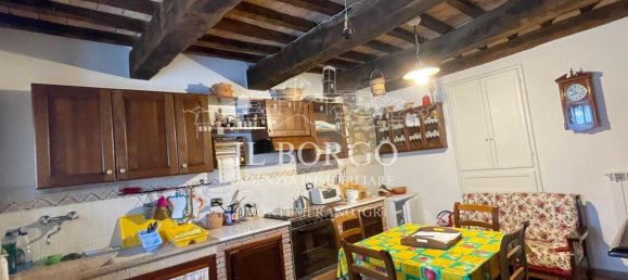3 rooms Duplex in Semproniano, Italy No. 261407 2