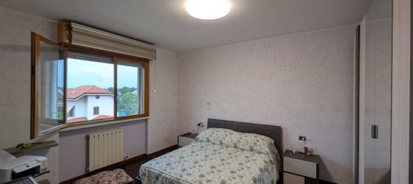 3-salle Appartement à Ossona, Italy No. 330385 28