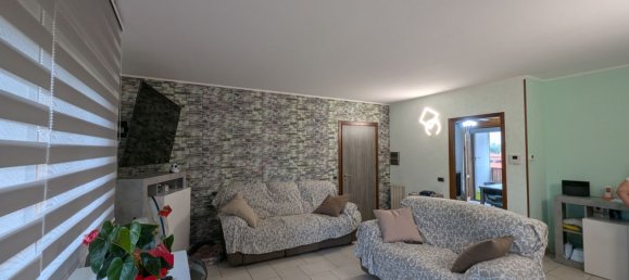 3-salle Appartement à Ossona, Italy No. 330385 8