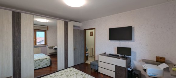3-salle Appartement à Ossona, Italy No. 330385 31
