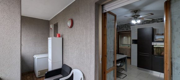 3-salle Appartement à Ossona, Italy No. 330385 14