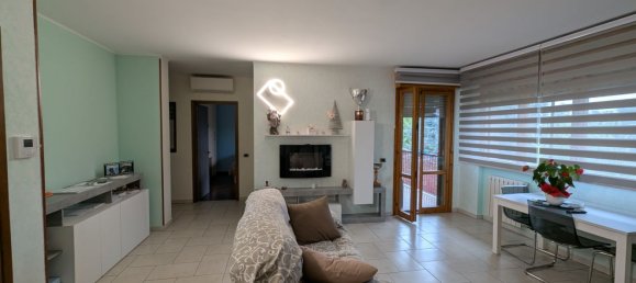 3-salle Appartement à Ossona, Italy No. 330385 3