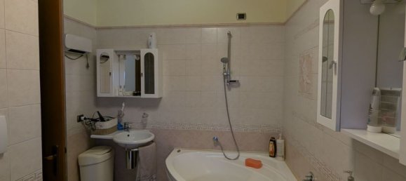3-salle Appartement à Ossona, Italy No. 330385 35
