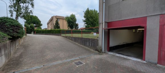 3-salle Appartement à Ossona, Italy No. 330385 45