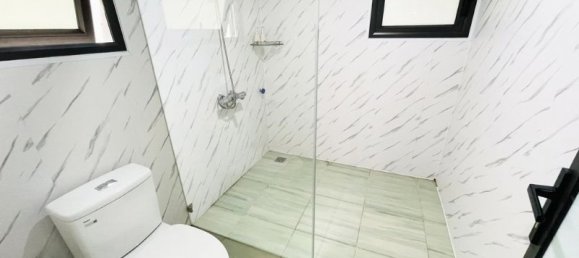 4 Schlafzimmer Haus in Tay Ho, Vietnam, Nr. 7948 6